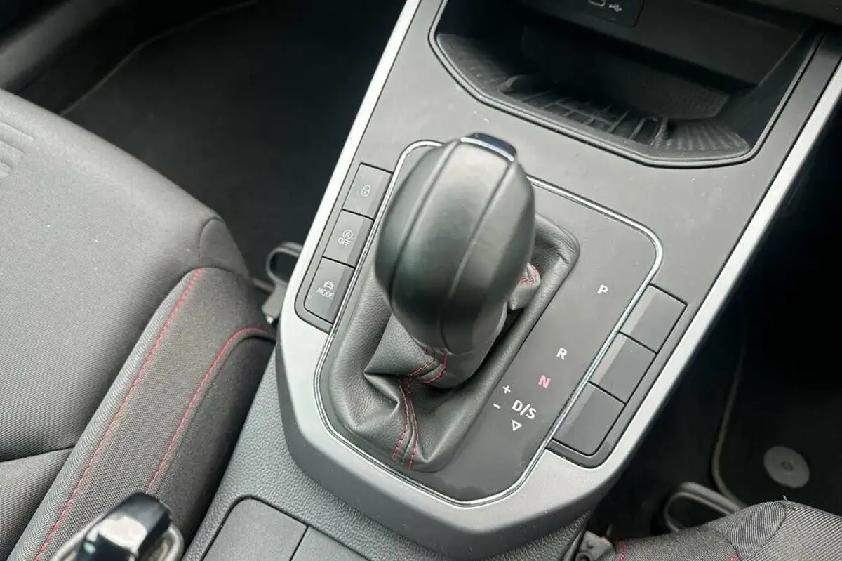 2021-seat-arona-10-tsi-fr-red-edition-dsg-big-29