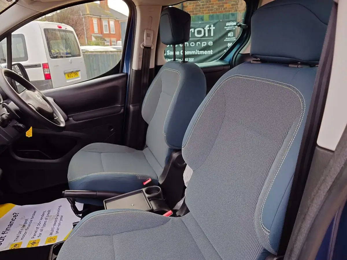 2017-citroen-berlingo-16bluehdi-multispace-feel-102ps-ss-etg6-big-13