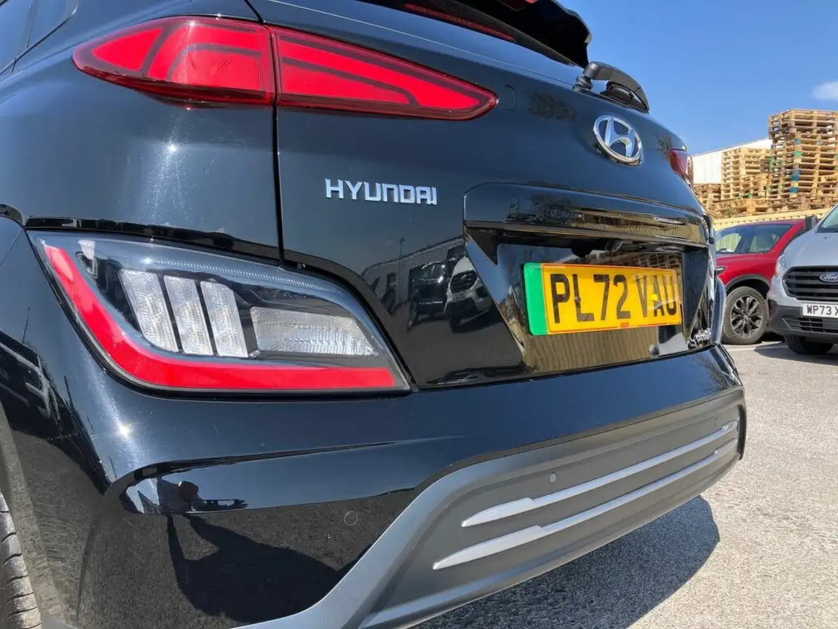 2022-hyundai-kona-e-premium-204ps-64kwh-7kw-obc-big-39