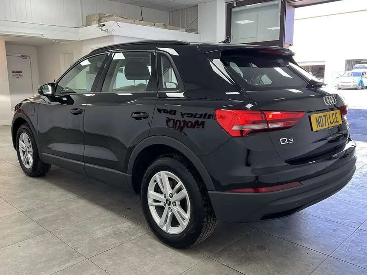 2022-audi-q3-14-45-tfsi-e-technik-big-5