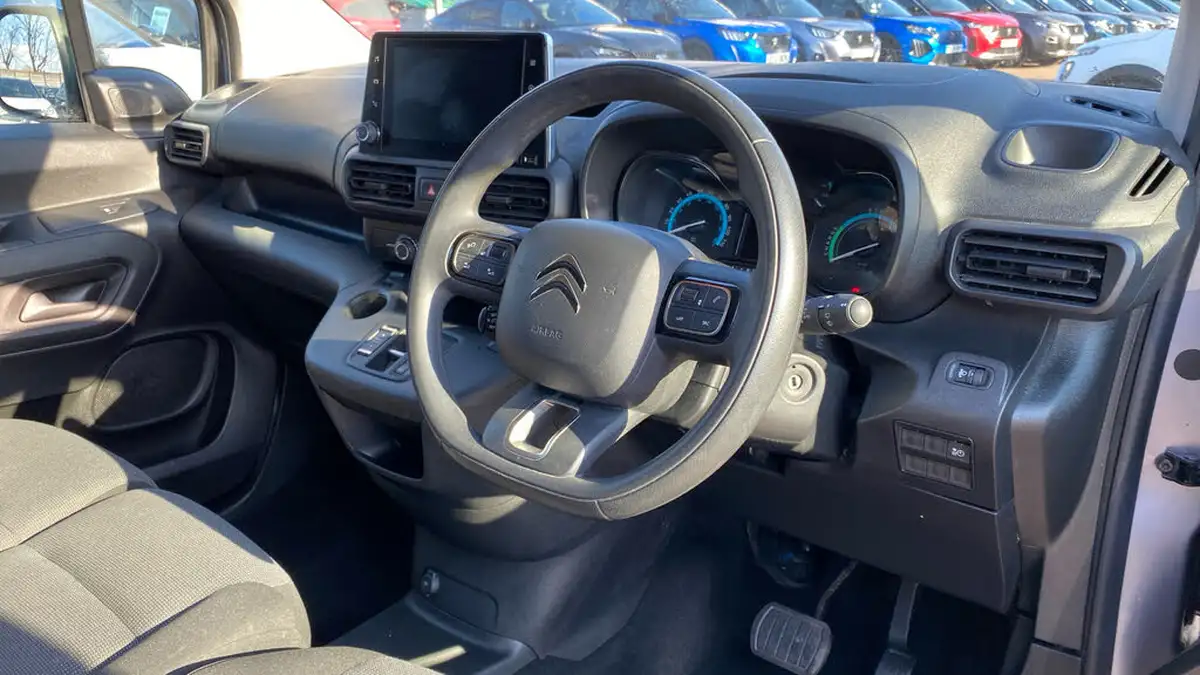 2022-citroen-berlingo-e-driver-pro-m-50kwh-800-big-10