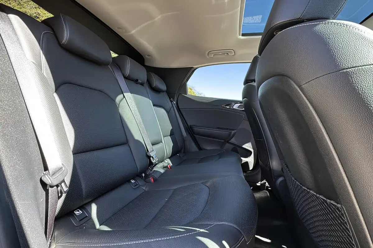 2022-kia-xceed-15-t-gdi-4-big-10