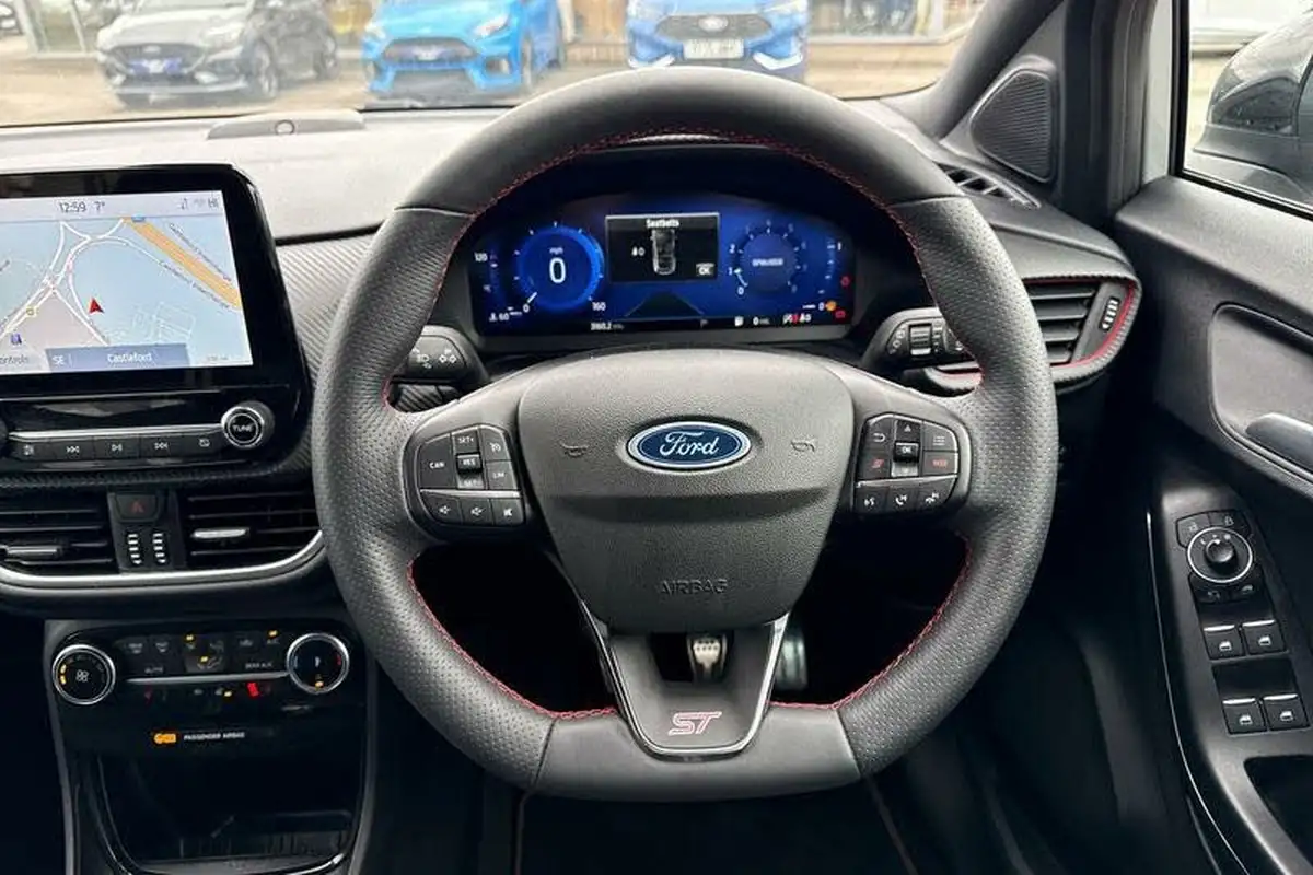 2024-ford-puma-suv-15-st-big-11