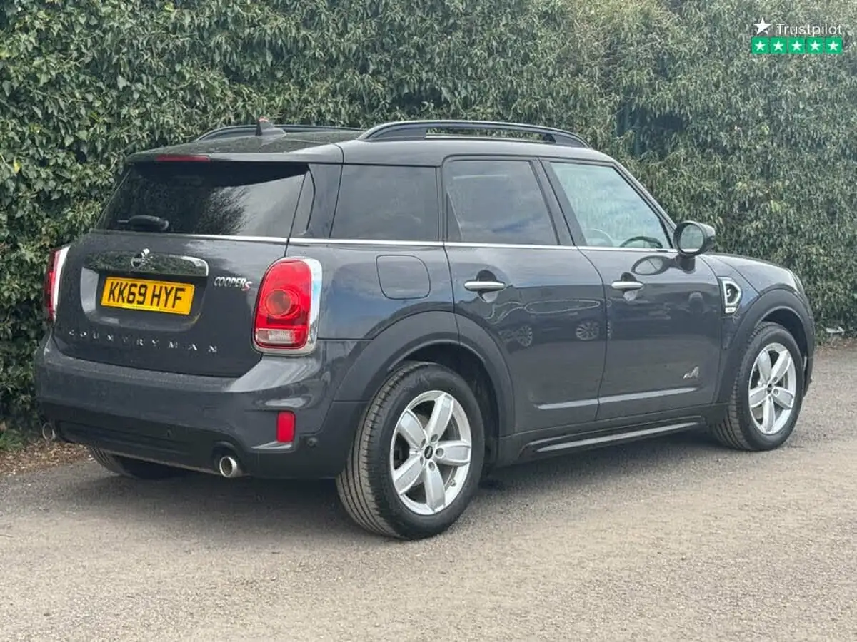2019-mini-countryman-big-3