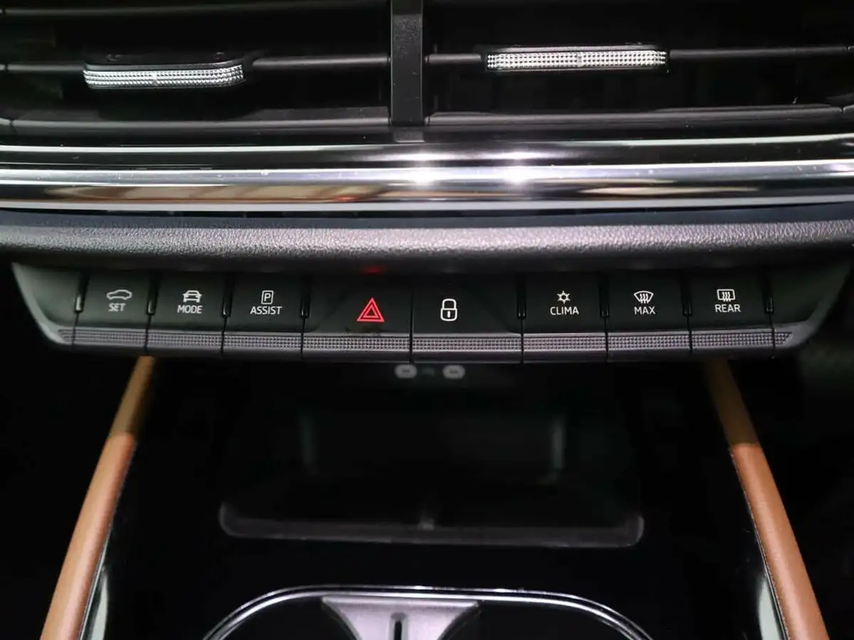 2021-skoda-enyaq-e-80-82-kwh-big-14