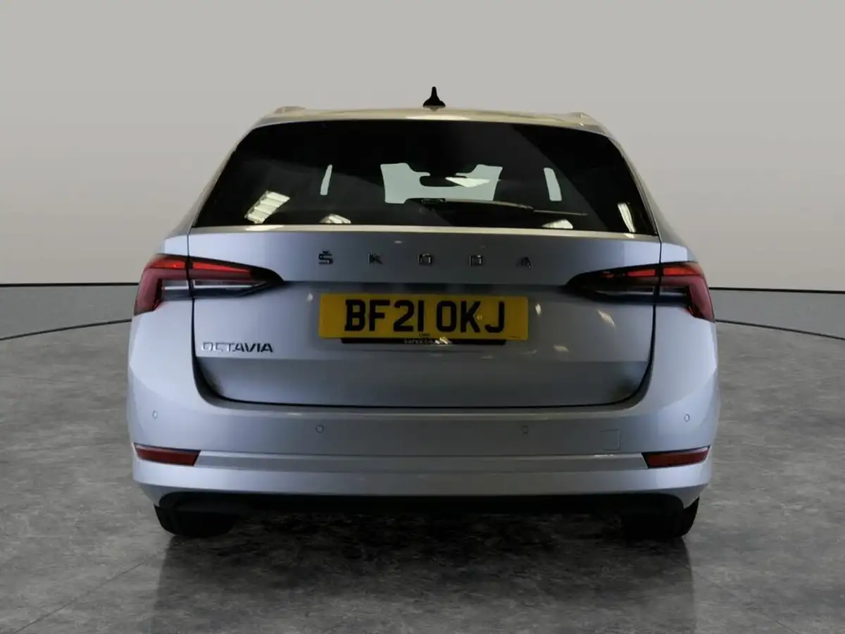 2021-skoda-octavia-20tdi-se-l-116ps-estate-big-8