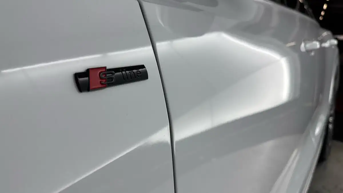 2023-audi-q8-30-55-tfsi-s-line-big-34
