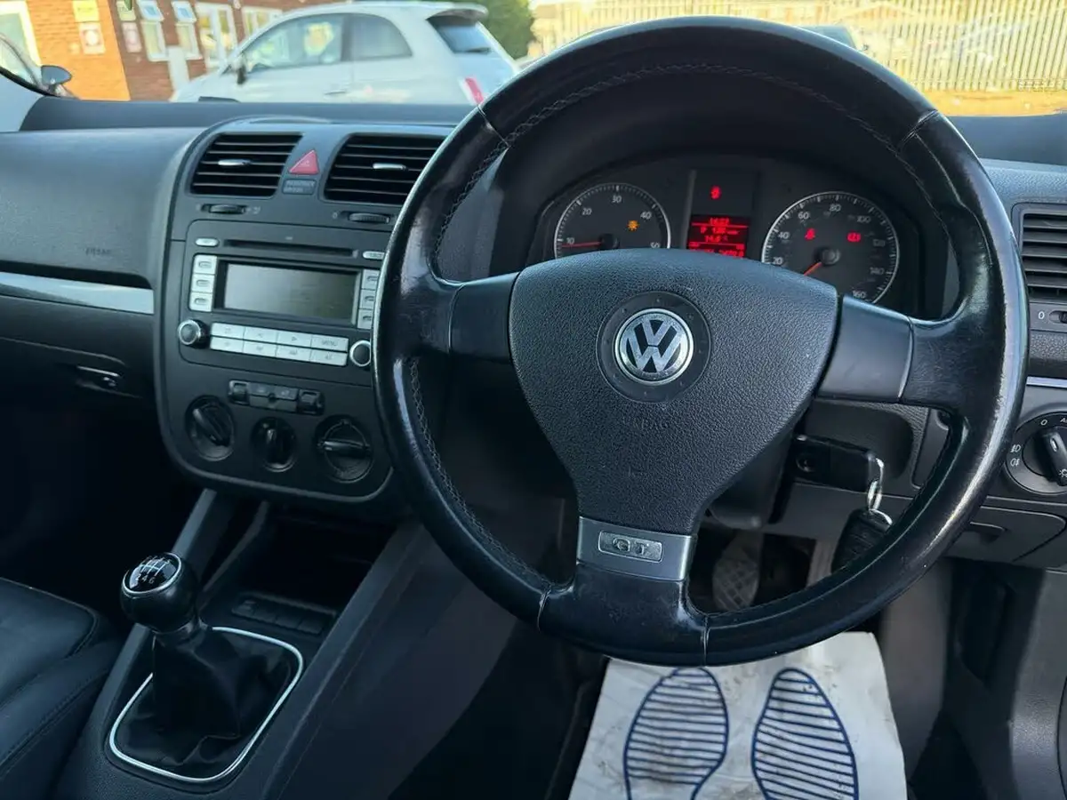 2008-volkswagen-golf-20td-gt-140ps-5d-big-21