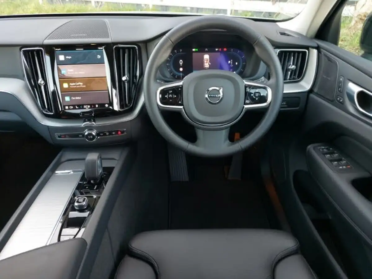 2023-volvo-xc60-20td-b4-plus-big-6