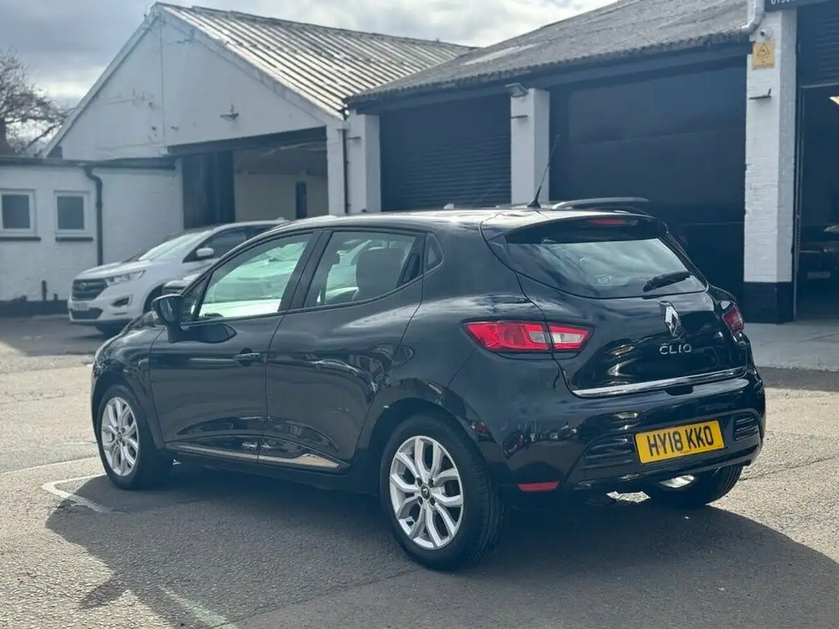 2018-renault-clio-12-dynamique-nav-big-4