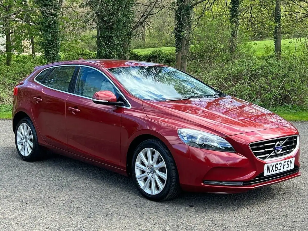 2013-volvo-v40-20td-d4-se-lux-nav-ss-big-5