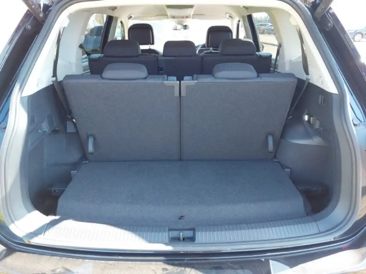 2023-volkswagen-tiguan-allspace-15-tsi-life-big-15