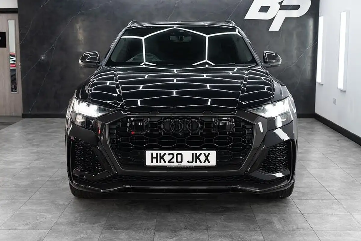 2020-audi-rs-q8-40-tfsi-carbon-black-big-37