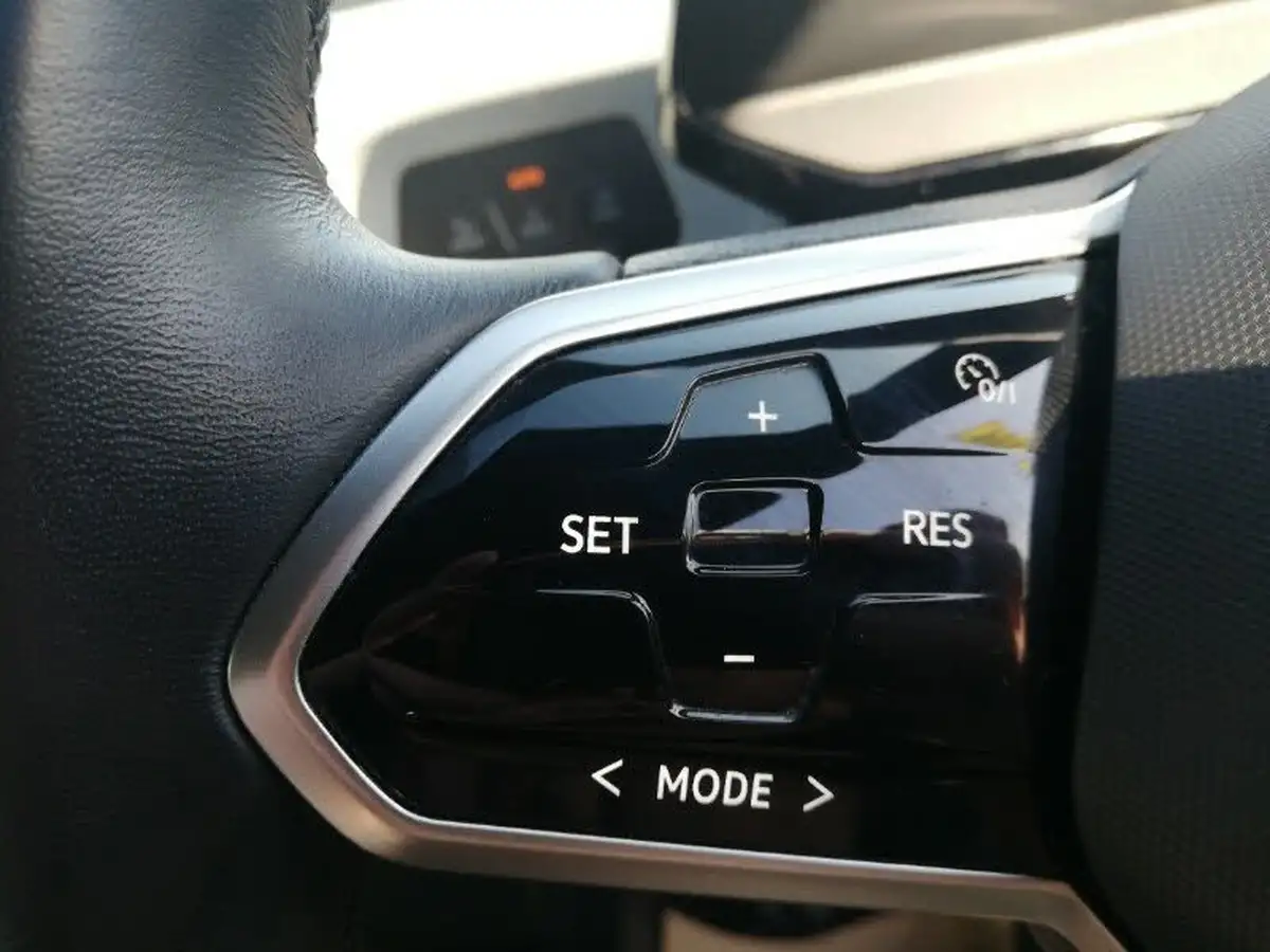 2022-volkswagen-id3-e-family-204ps-performance-big-13