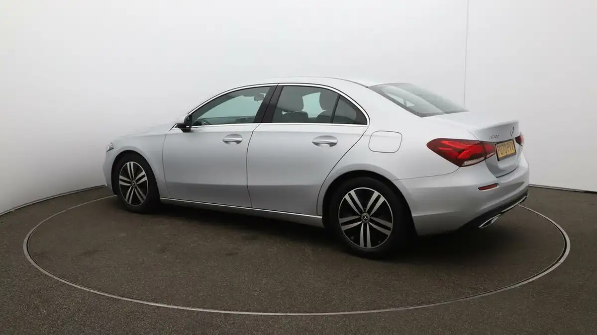 2020-mercedes-benz-a-class-13-a200-sport-saloon-4d-big-28