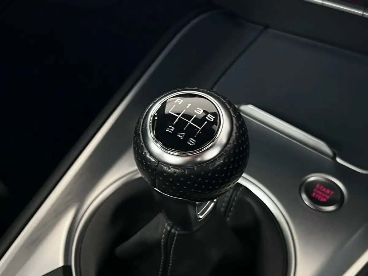 2016-audi-tt-coupe-20-tfsi-s-line-big-27