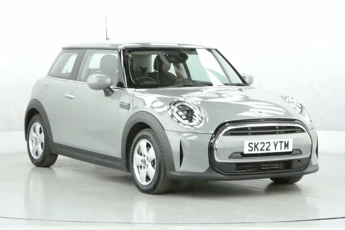 2022-mini-cooper-15-cooper-classic-hatchback-3d-big-1