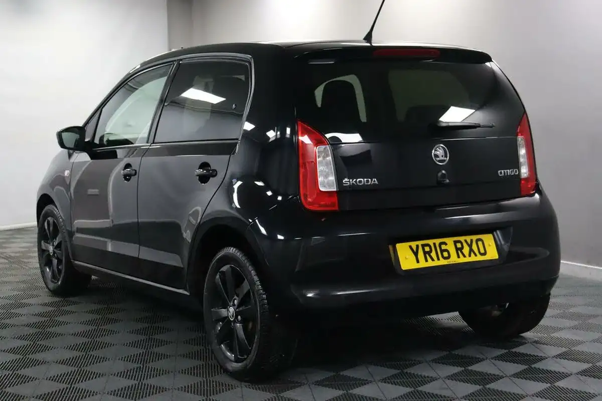 2016-skoda-citigo-10-mpi-colour-edition-5d-big-7