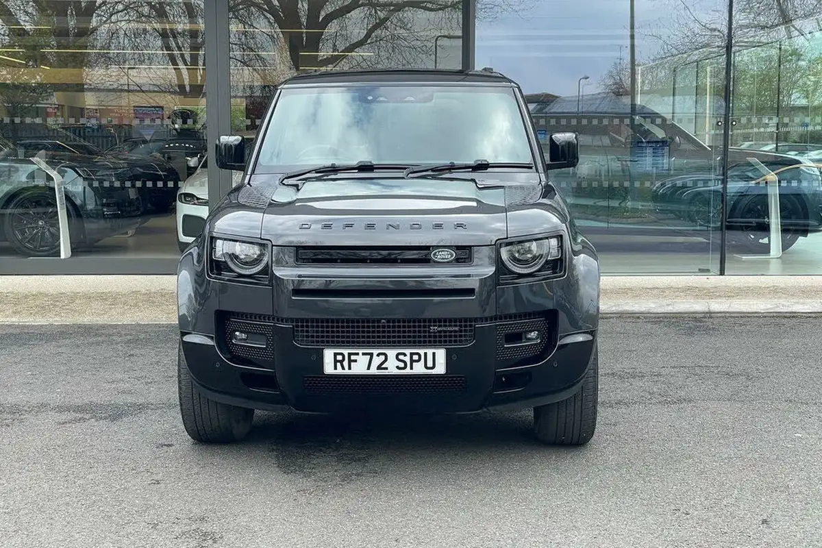 2023-land-rover-110-defender-30-d300-x-dynamic-hse-big-5