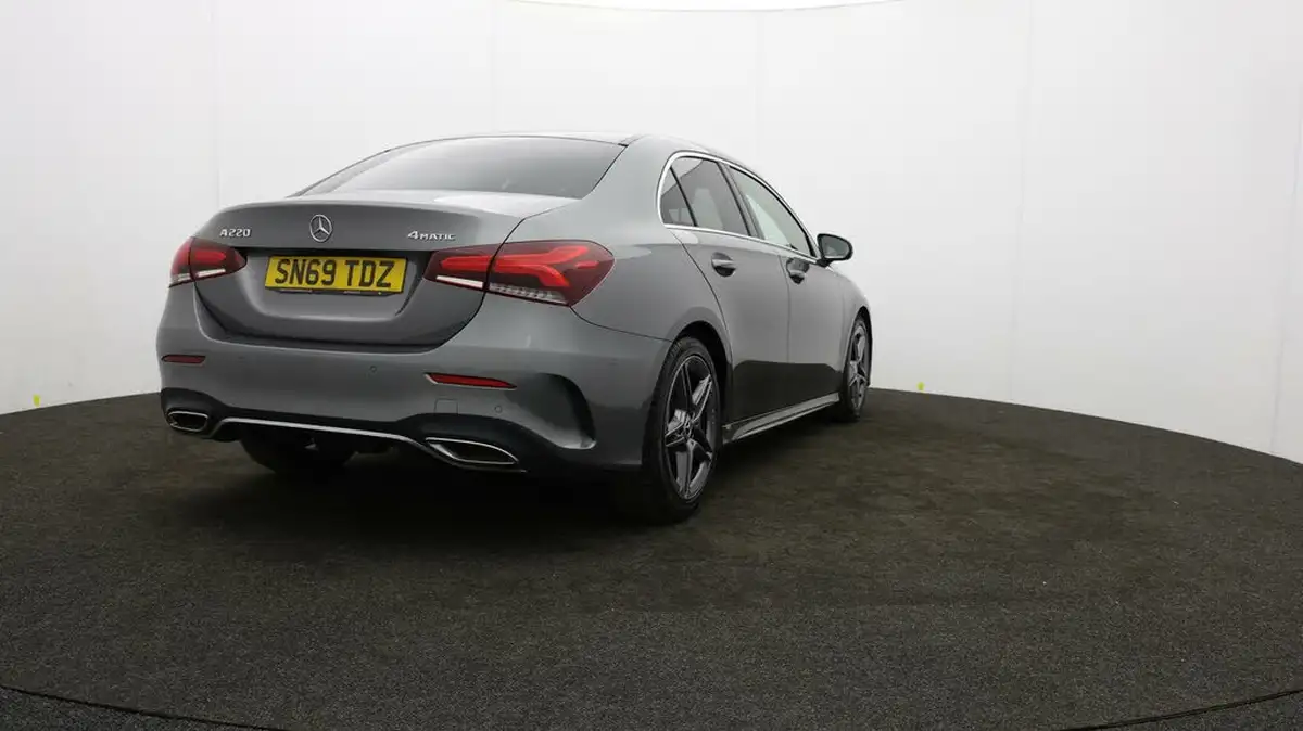2019-mercedes-benz-a-class-20-a220-amg-line-saloon-4d-4matic-big-76