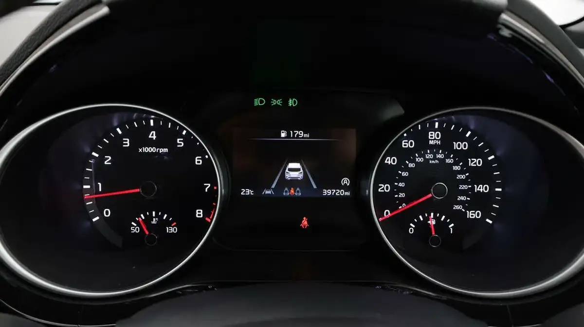 2023-kia-xceed-15-t-gdi-gt-line-158bhp-big-10