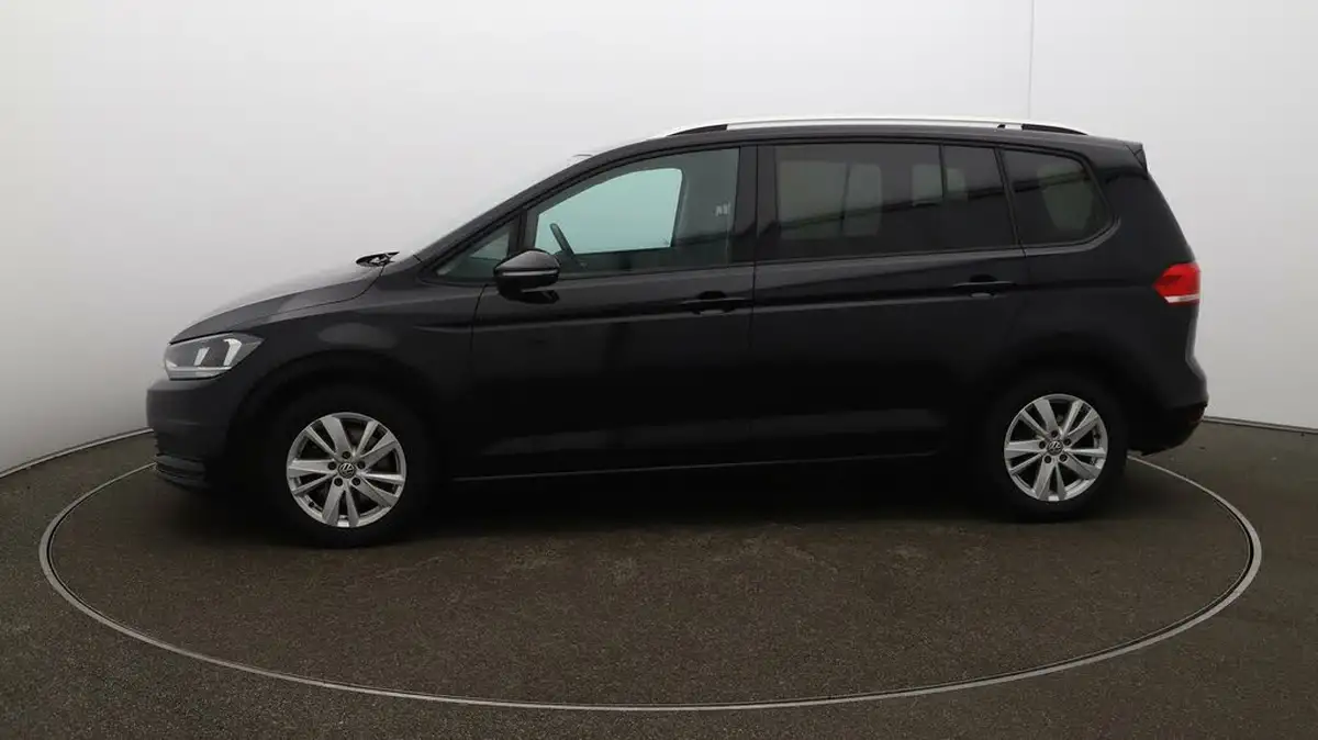 2019-volkswagen-touran-20tdi-se-150ps-big-4