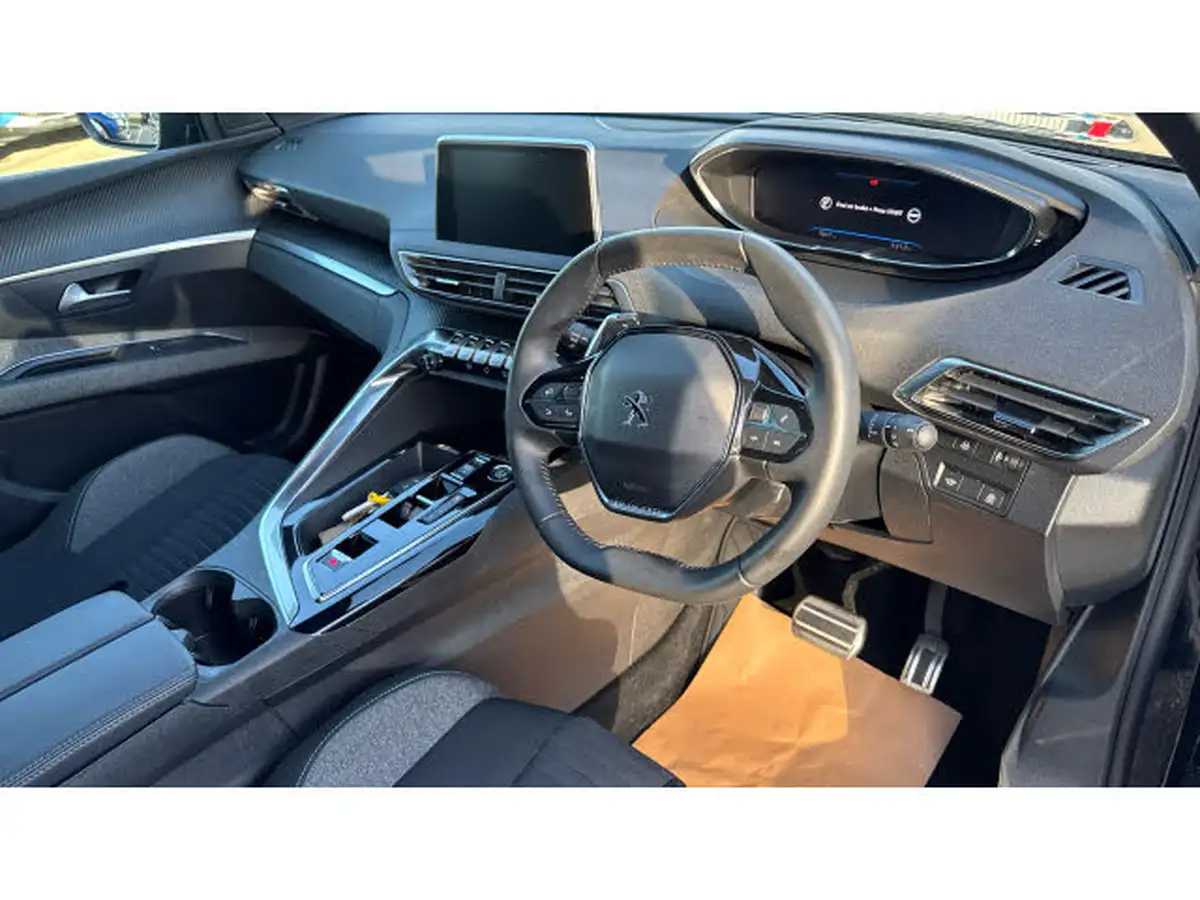 2023-peugeot-3008-suv-12-puretech-active-premium-eat8-big-10
