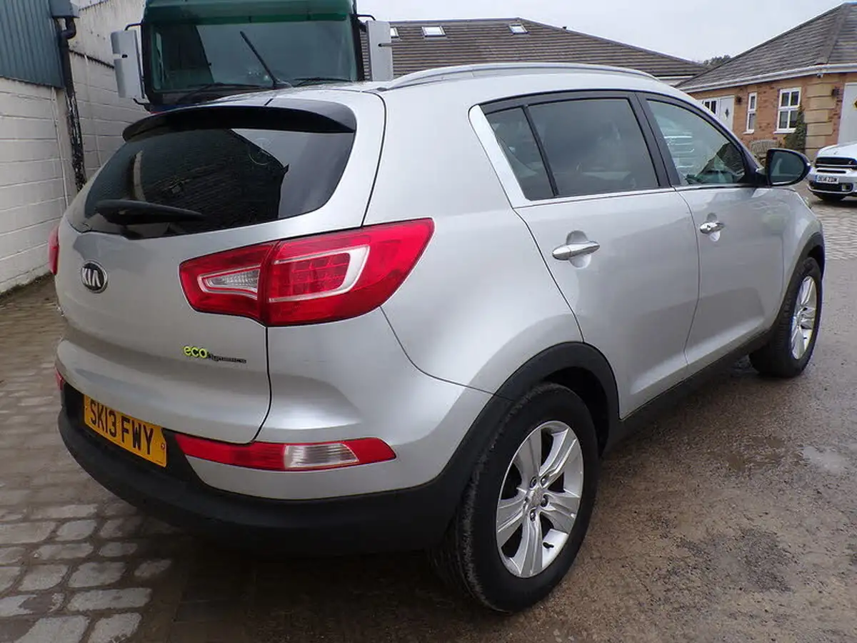 2013-kia-sportage-17td-2-big-7