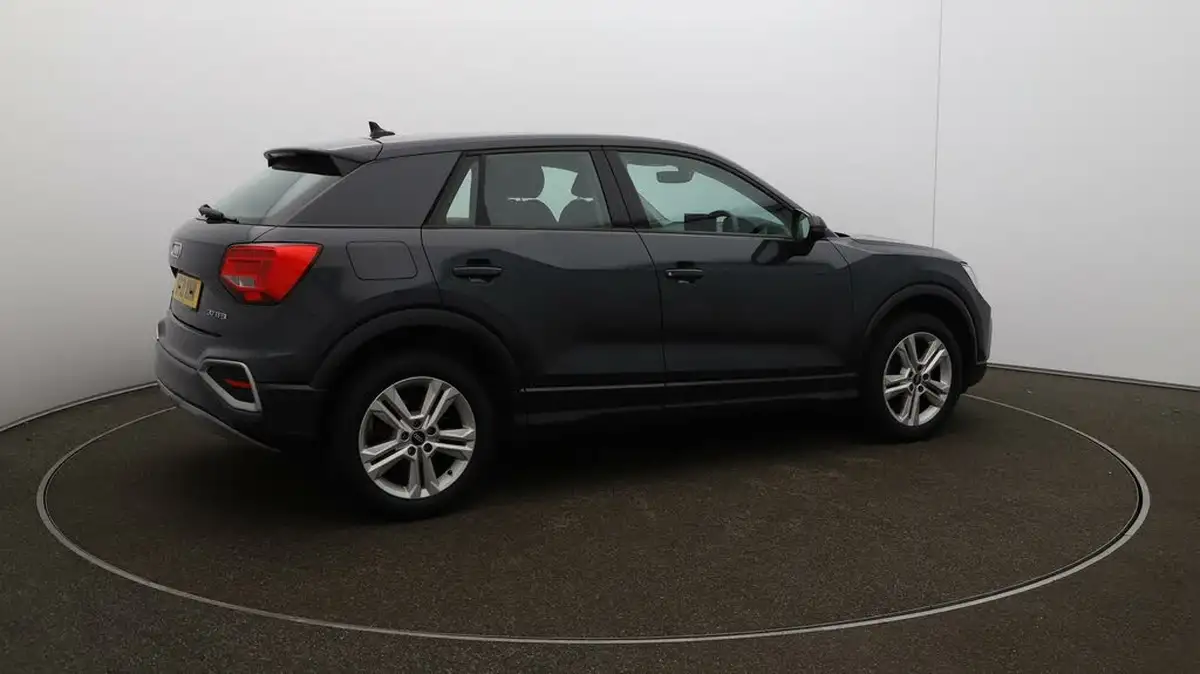 2021-audi-q2-10-30-tfsi-sport-big-42