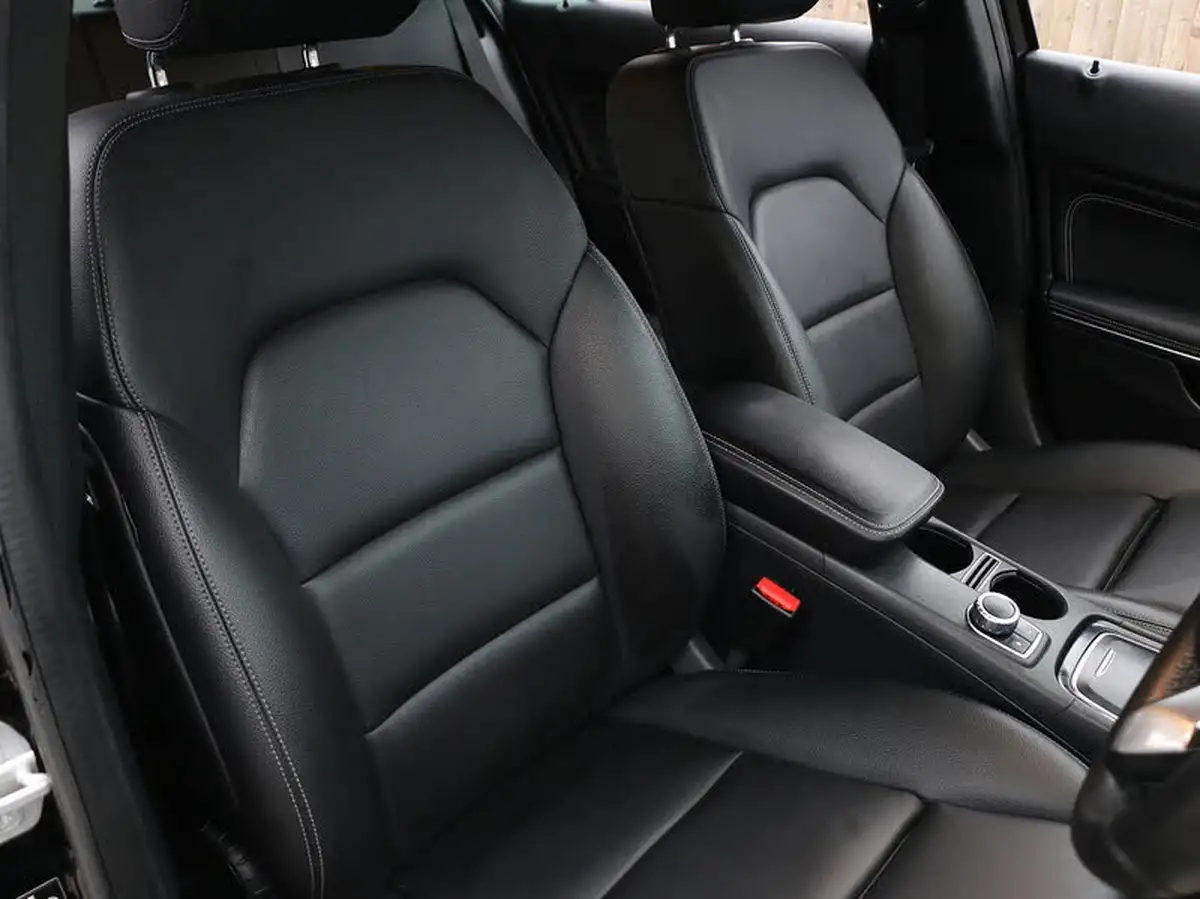 2016-mercedes-benz-a-class-16-a180-sport-ss-7g-dct-big-22