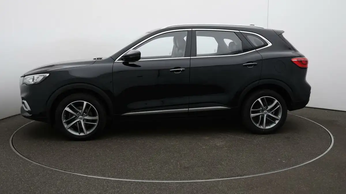 2022-mg-hs-15t-gdi-excite-162ps-big-4