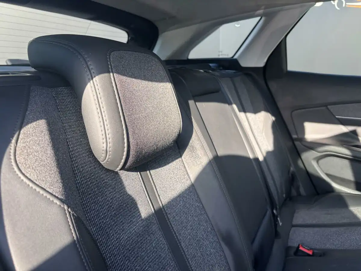 2020-peugeot-3008-suv-15-bluehdi-allure-big-36