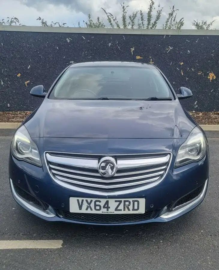 2014-vauxhall-insignia-20cdti-design-163ps-nav-ecoflex-ss-hatchback-5d-big-2