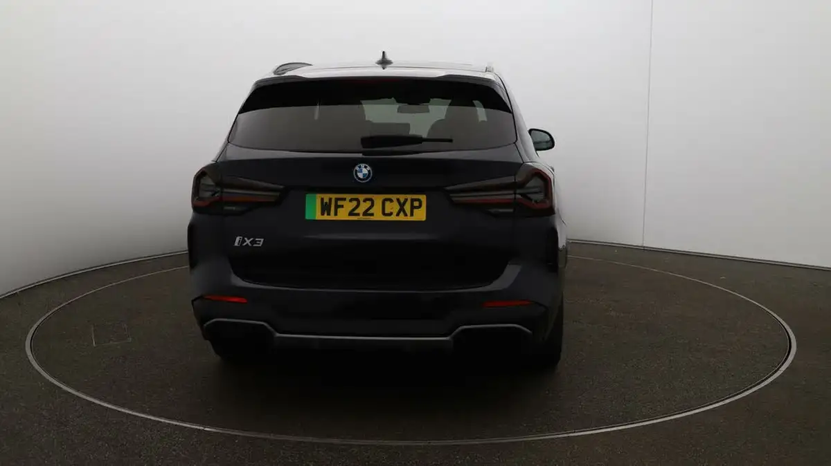 2022-bmw-ix3-e-m-sport-big-6