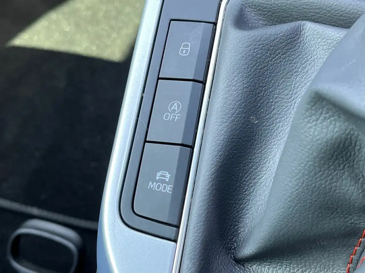 2022-seat-arona-10-tsi-fr-sport-big-23