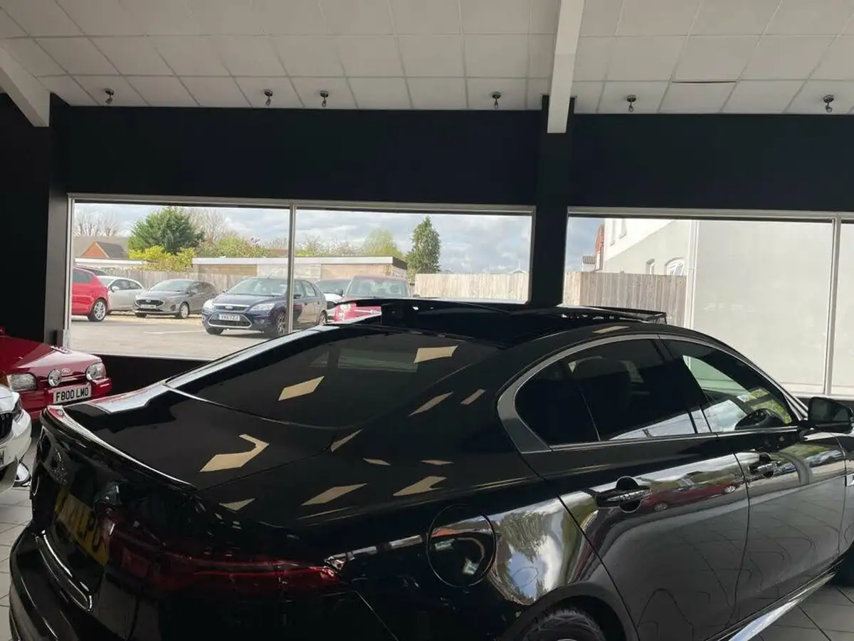 2021-jaguar-xe-20-d200-r-dynamic-hse-big-18