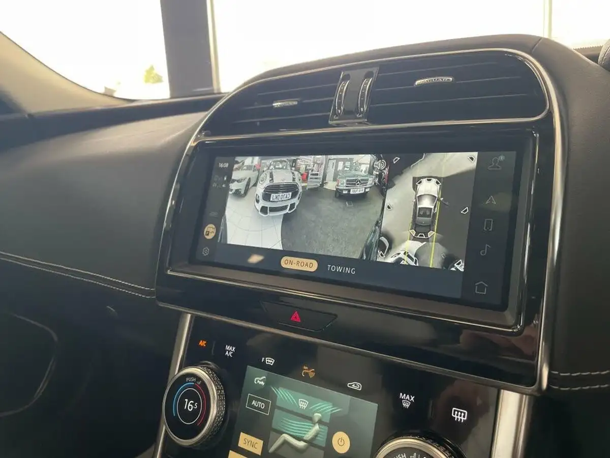 2021-jaguar-xe-20-d200-r-dynamic-hse-big-42