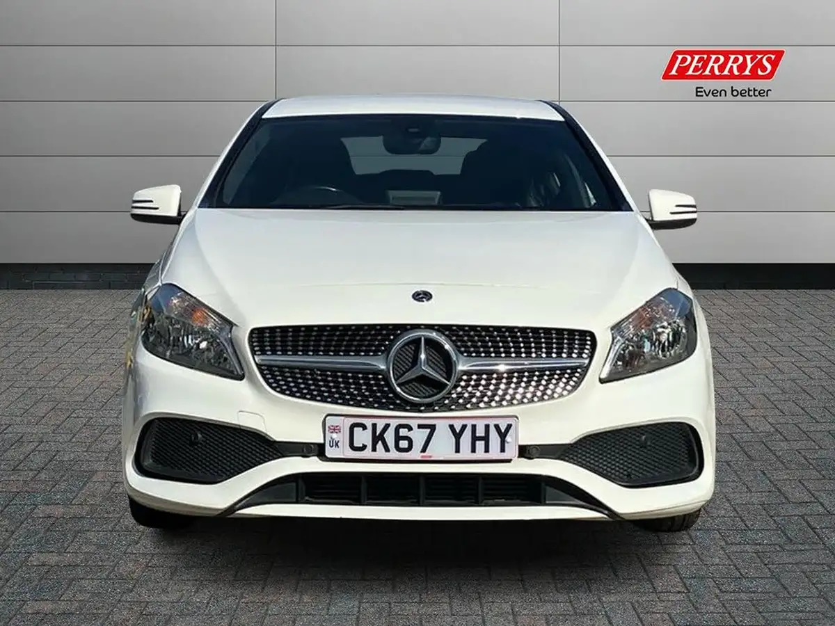2018-mercedes-benz-a-class-16-a160-amg-line-ss-big-3