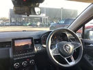 2022-renault-clio-10-tce-iconic-edition-small-10