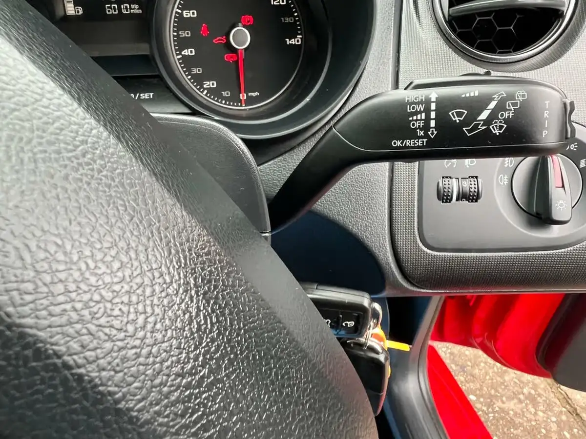 2014-seat-ibiza-14-toca-16v-85ps-hatchback-5d-big-25