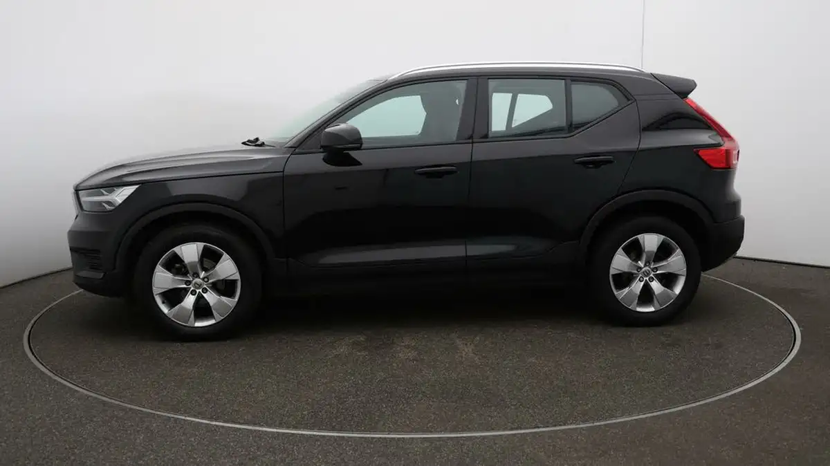 2020-volvo-xc40-20td-d3-momentum-big-57