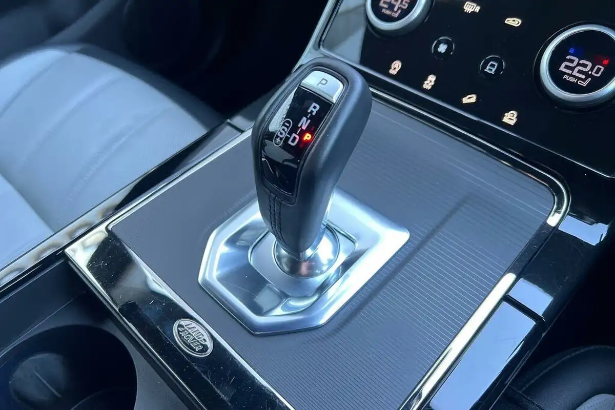 2022-land-rover-range-rover-evoque-20-d200-r-dynamic-s-big-25