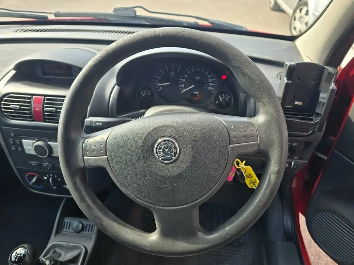 2010-vauxhall-combo-13td-1700-panel-big-13