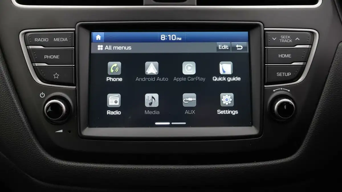 2020-hyundai-i20-12-se-big-26