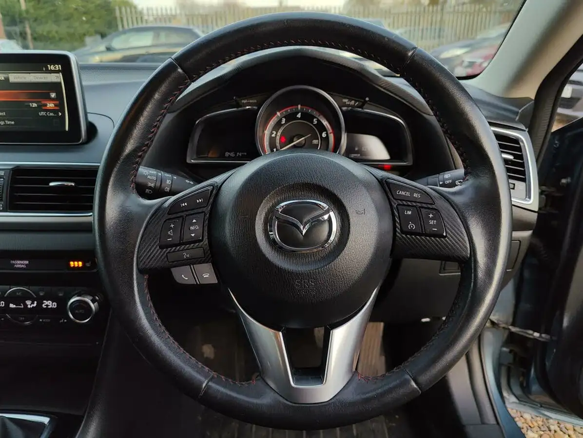 2014-mazda-mazda3-22td-sport-nav-hatchback-5d-big-35