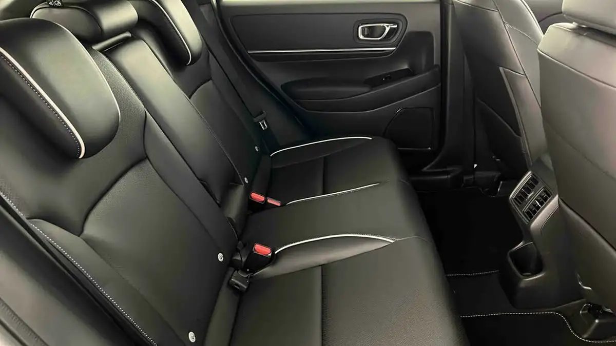 2024-honda-eny1-e-advance-big-17