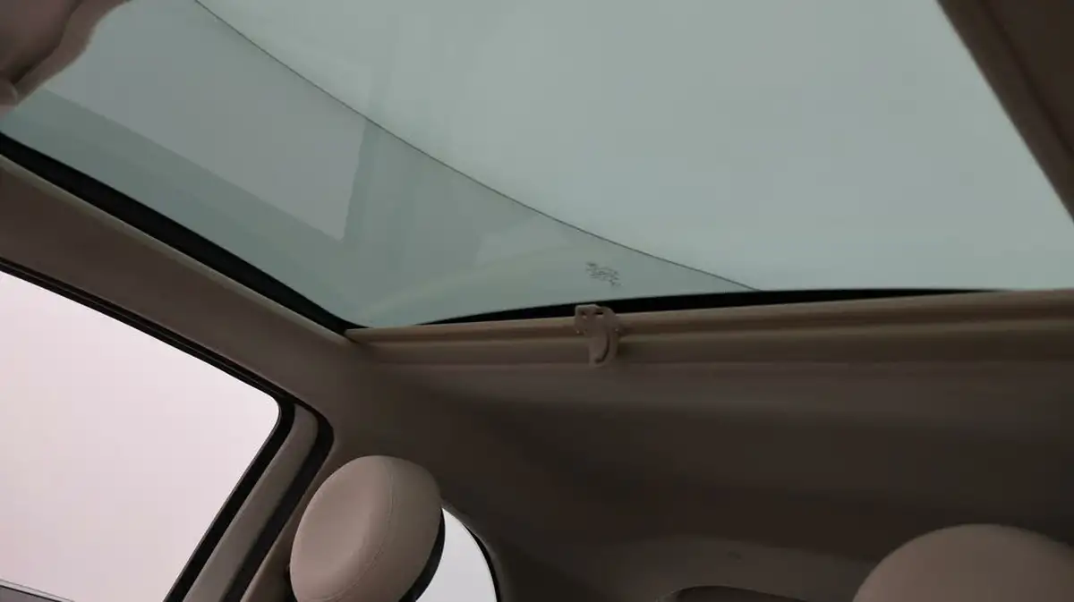 2020-fiat-500-10-lounge-big-25