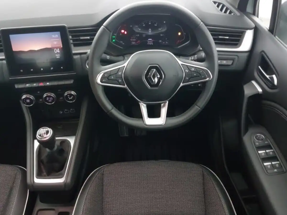 2023-renault-captur-10-tce-techno-big-6