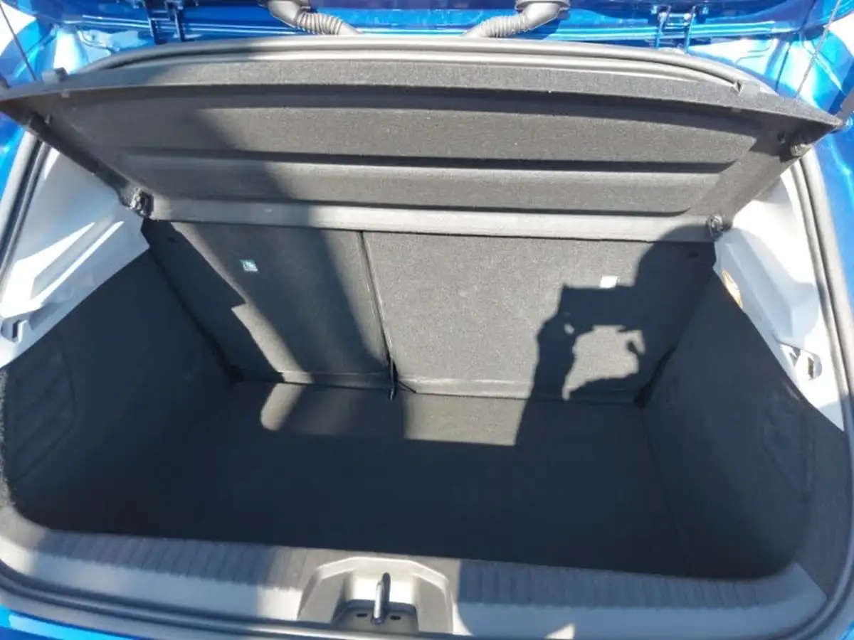 2021-renault-clio-10-tce-iconic-90ps-big-7