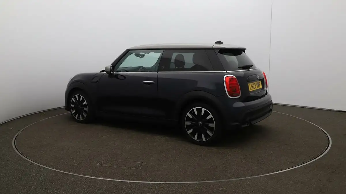 2022-mini-cooper-15-cooper-exclusive-hatchback-3d-big-27